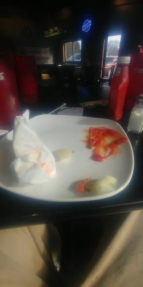 Cheeseburger with Fries